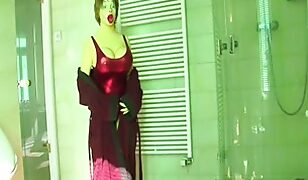 Real Rubberdoll – Rubber Doll Wife Having Fun In The Shower