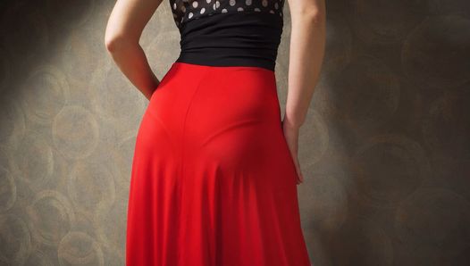 Hot Milf In Tight Dress Teasing Visible Panty Line